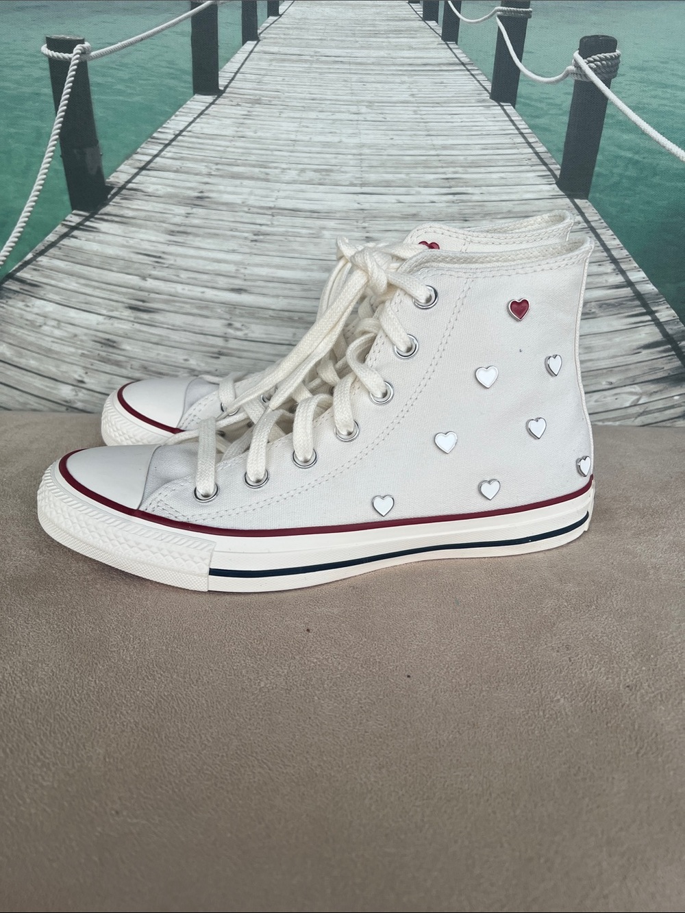 Women's High-Top Canvas Sneakers with Heart Studs - White
